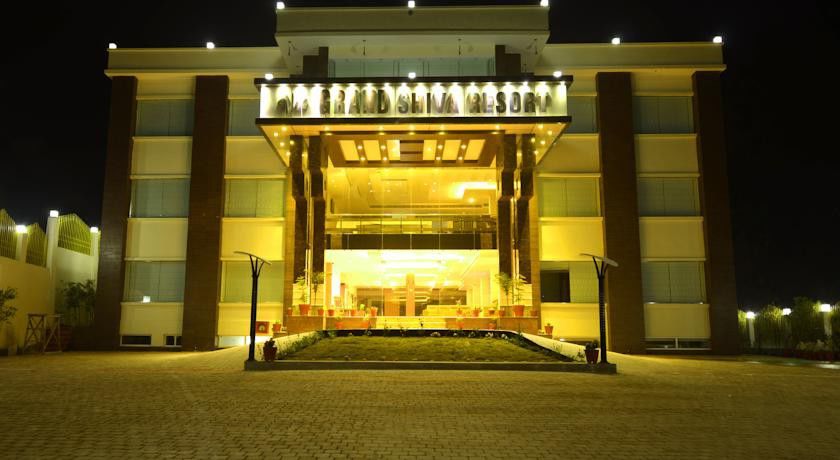 Cygnett Resort Grand Shiva Shivpuri  Экстерьер фото